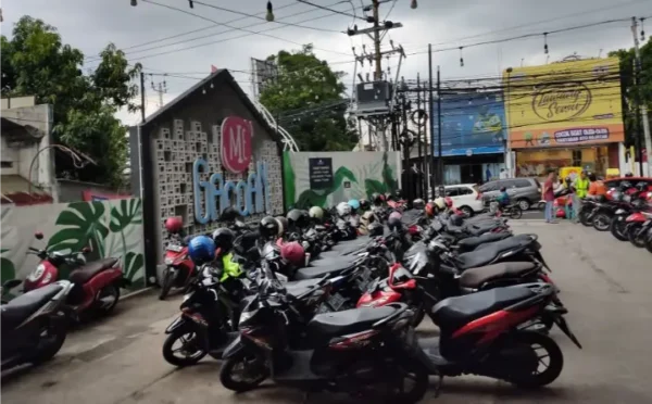 Harga Menu Mie Gacoan Tembalang Semarang, Foto & Ulasan