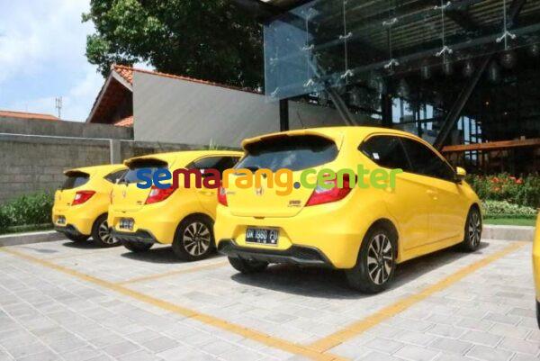 10 Rental Mobil Semarang Barat Lepas Kunci Atau Dengan Supir