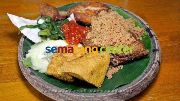 4 Rekomendasi Tempat Makan di Ngaliyan Buat Keluarga Enak and Murah